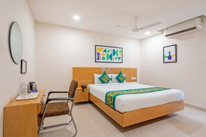 Premium Room - Treebo The Living Tree Khairatabad (Hyderabad)