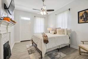 3 bedrooms, iron/ironing board, travel cot, WiFi
