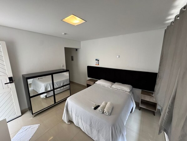 Familienapartment | Hochwertige Bettwaren, Schreibtisch, kostenloses WLAN, Bettwäsche