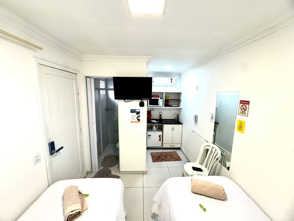 Apartament júnior | 1 dormitori, roba de llit d'alta qualitat, escriptori i wifi gratuïta 