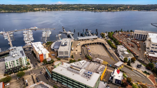 Room - Tracyton Condo 202 in Bremerton (Bremerton)