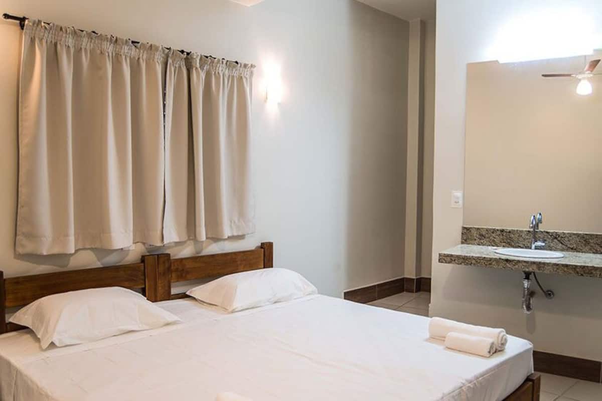 Double Room, 1 Double Bed | Desk, laptop workspace, iron/ironing board, free WiFi