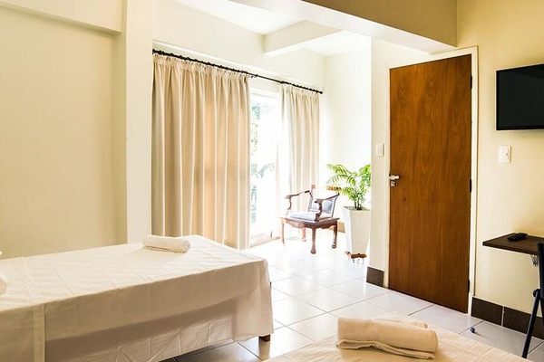 Quadruple Room | Desk, laptop workspace, iron/ironing board, free WiFi