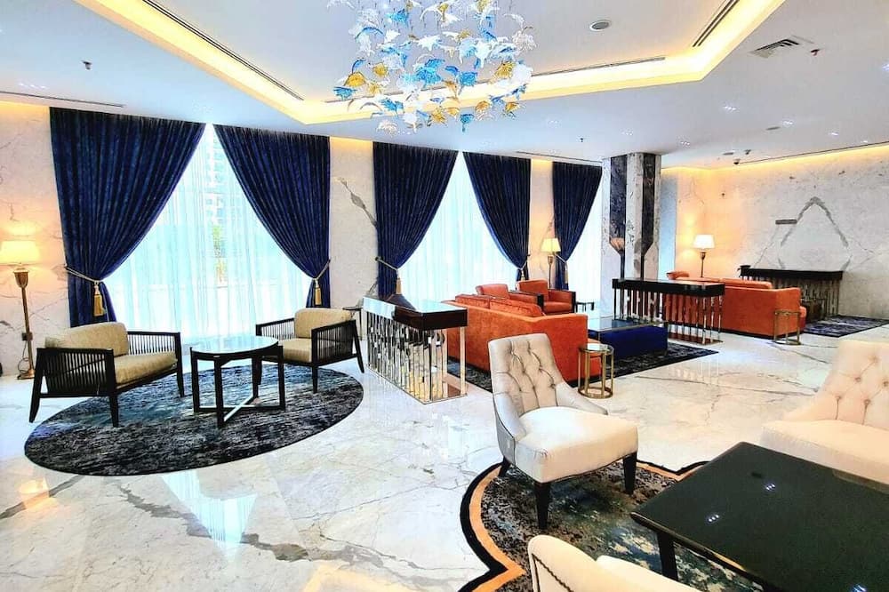 Seven Seas Hotel