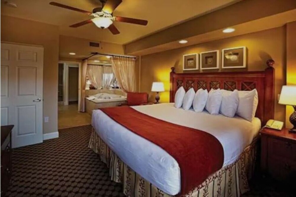 20 OFF 2 Bedroom Beautiful condo Orlando FL, Full Kitchen & Mins