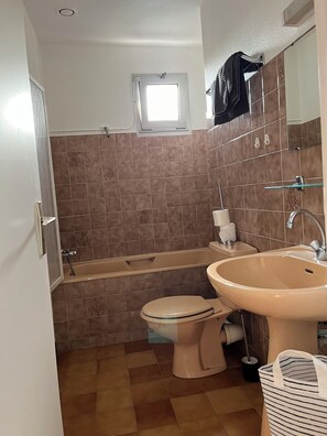 Hårtørrer, Sæbe, Shampoo, Toiletpapir