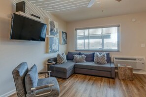 TV - Urban Hideaway: Cozy Studio with Pool Access (Nashville)