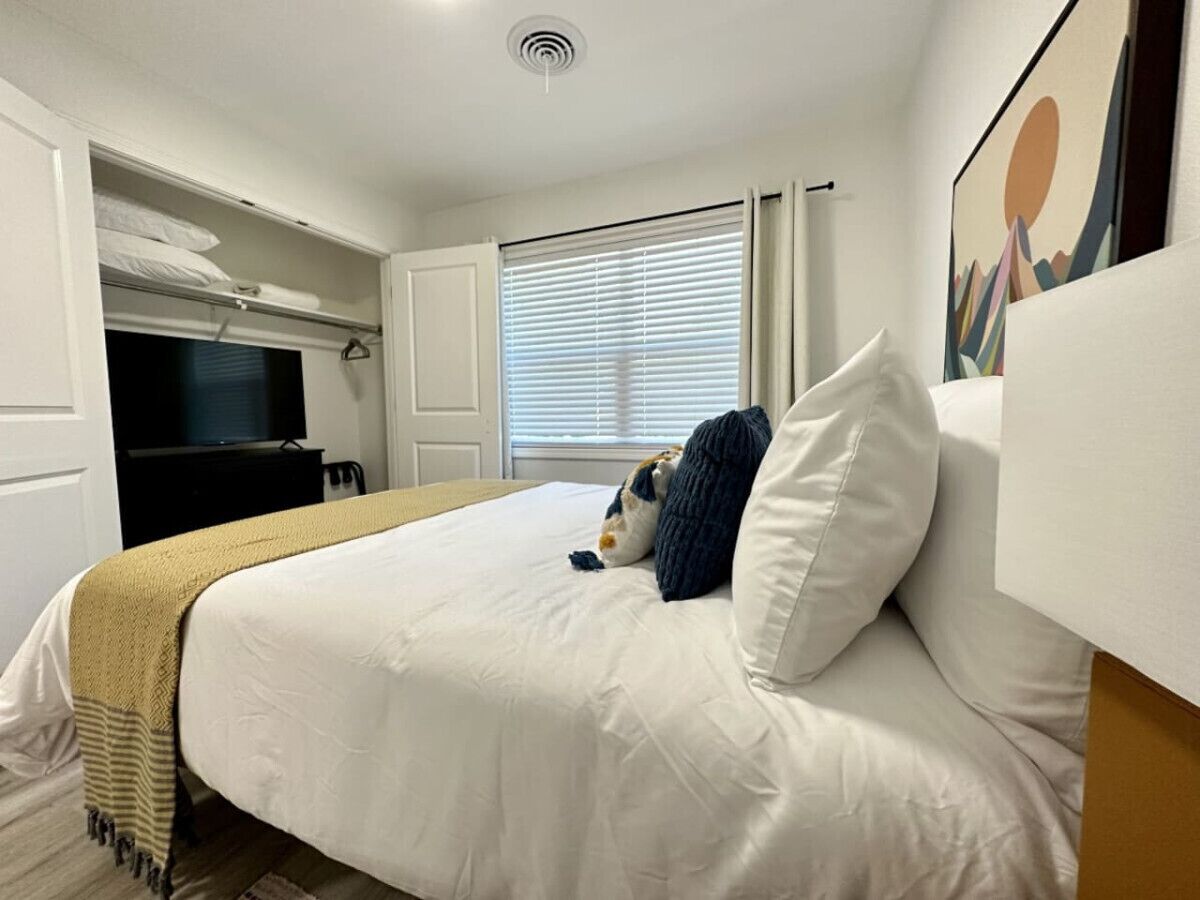 3 Schlafzimmer, Schreibtisch, Bügeleisen/Bügelbrett, kostenloses WLAN