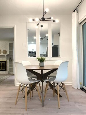 Dining - Modern 4-Bedroom Home in Little Rock (Little Rock)
