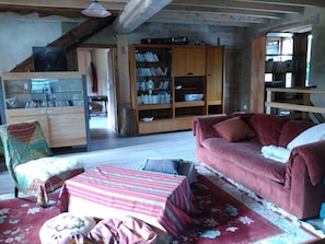 Interior - Ecolieu qui accueille des groupes à la campagne, espaces insolites et conviviaux (Sonnac)