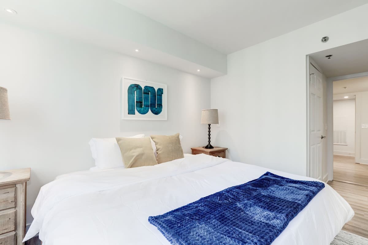 Family Apartment | 2 bedrooms, premium bedding, iron/ironing board, travel crib