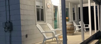 Charming 3-bedroom 2 bath farmhouse surrounded by Corodus State Park in Hanover.