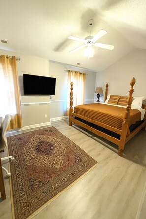 2 bedrooms, desk, iron/ironing board, travel crib