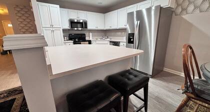 Beautiful 2-King Beds home with Garage in Charlotte