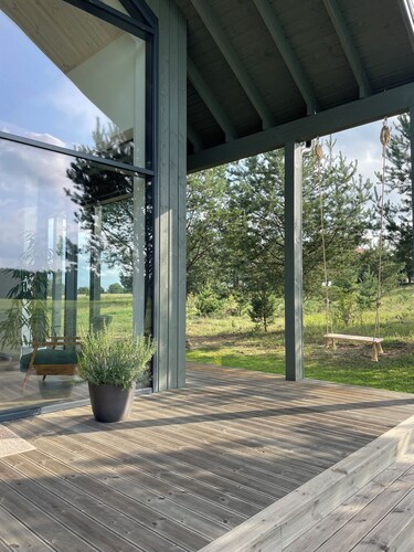 Spacious Pet Friendly Vacation Home w/ Giant Windows Facing Golf Course