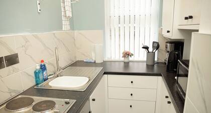 Cosy Orrell Park Retreat Near Anfield and Aintree