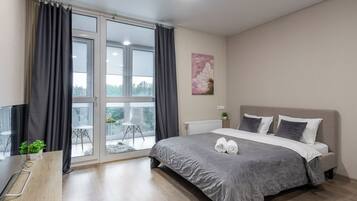 Classic Apartment, Park View | 1 bedroom, blackout drapes, soundproofing, iron/ironing board