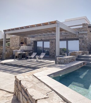 Piscine extérieure