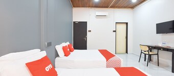 OYO 91052 Hotel Kenangan