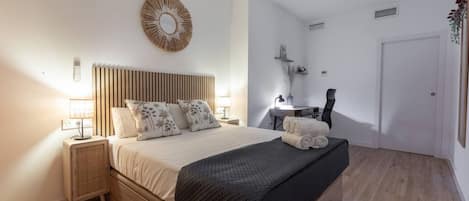 Iron/ironing board, free WiFi, bed sheets