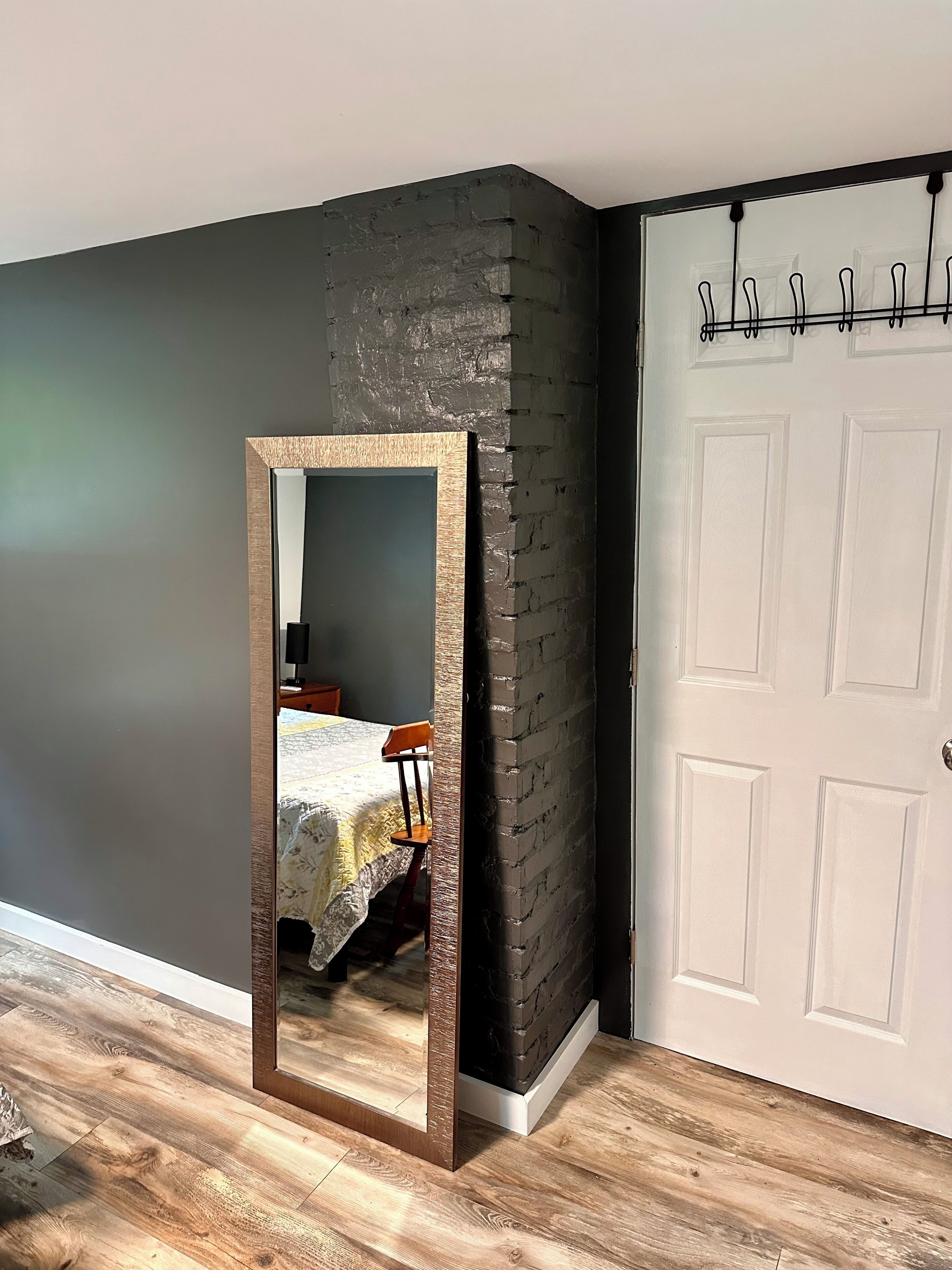 3 habitaciones, tabla de planchar con plancha, cuna de viaje y wifi 