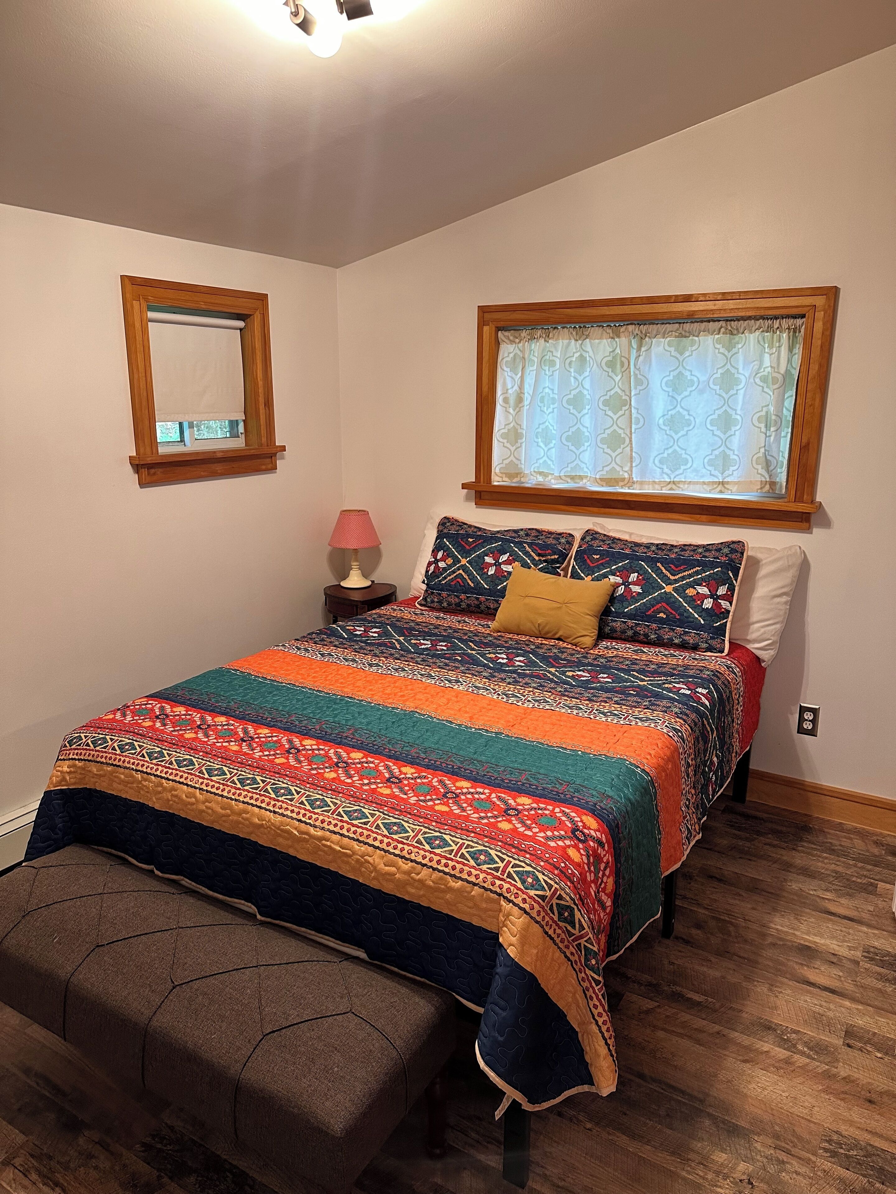 3 habitaciones, tabla de planchar con plancha, cuna de viaje y wifi 