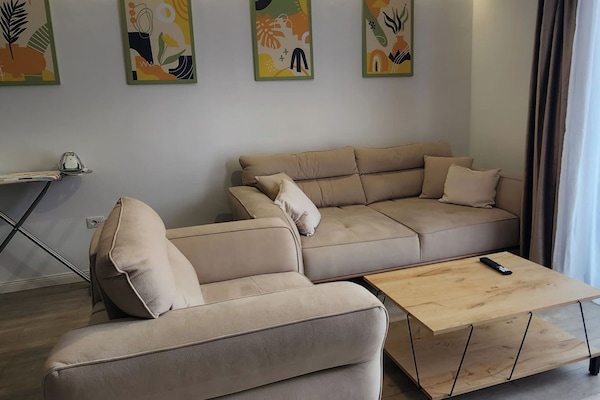 Apartment, Balcony | Living area