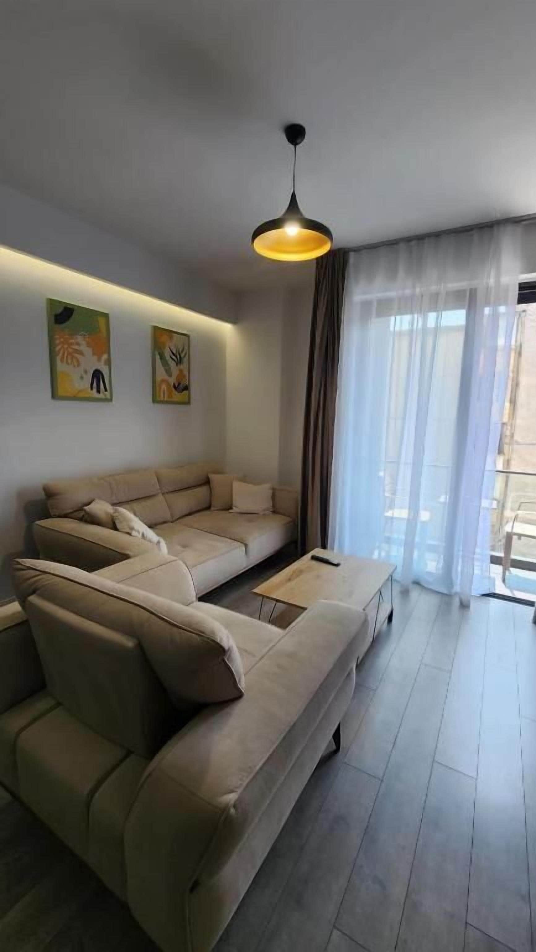 Apartment, 1 Bedroom, Balcony | Living area