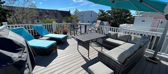 Charming 7-bedroom house with WiFi, AC in Beach Haven