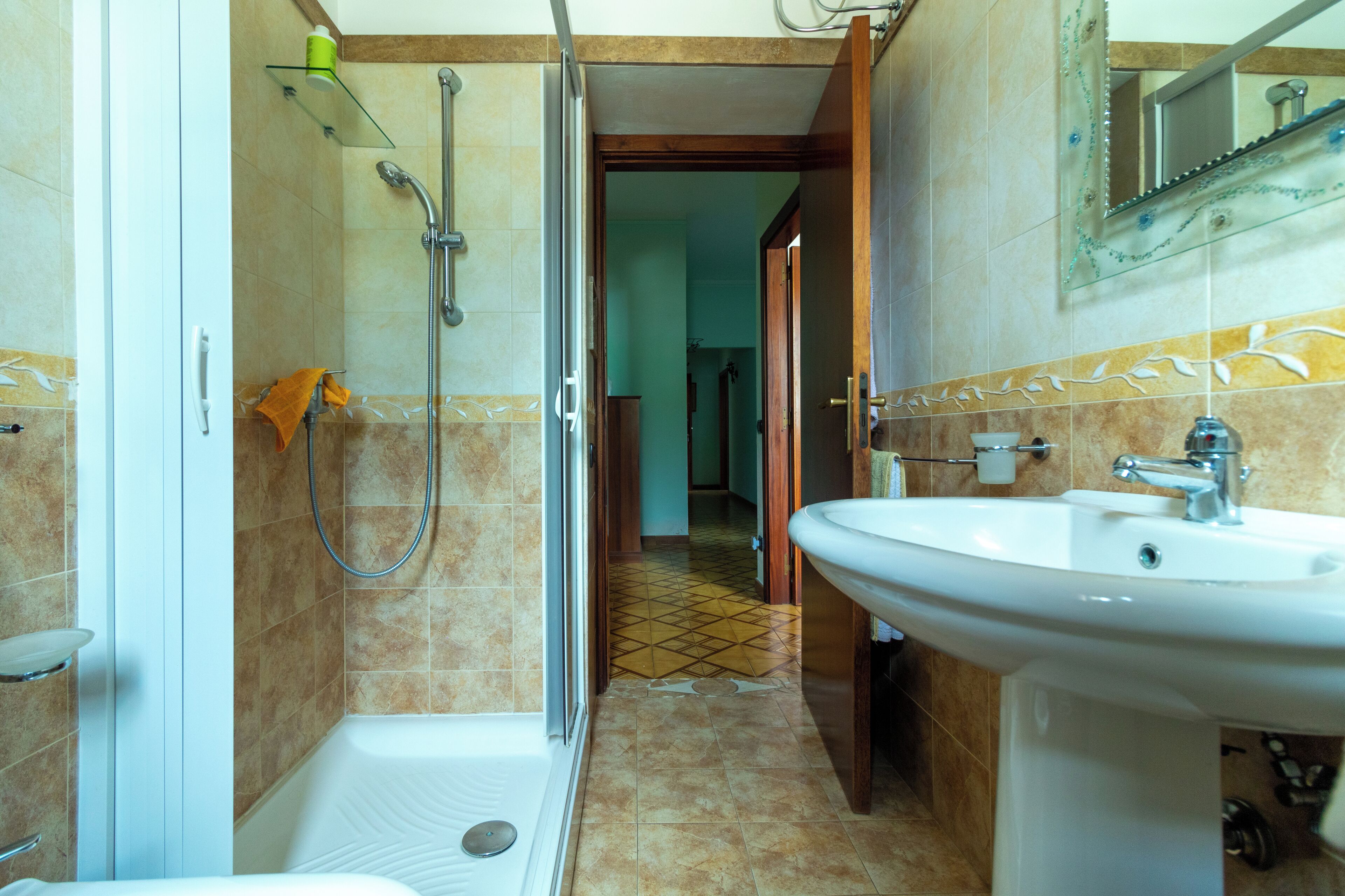 Appartement, balcon | Salle de bain