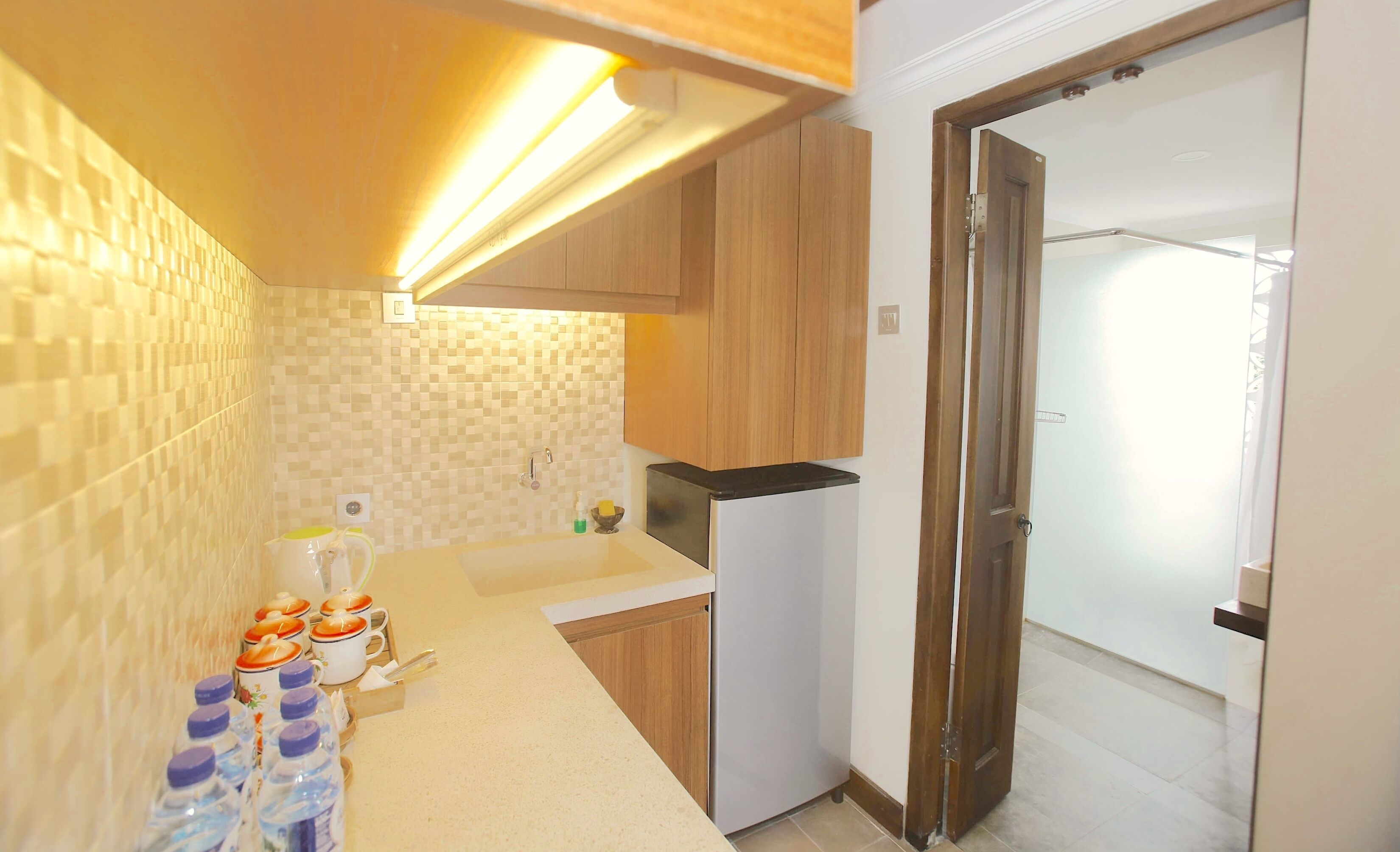 Family Room, Multiple Beds, Kitchenette | Private kitchen | Dishwasher