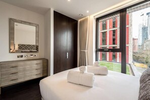 Apartment - Luxury Riverfront Retreat in London (London)