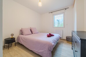 1 Schlafzimmer, Schreibtisch, Bügeleisen/Bügelbrett, kostenloses WLAN
