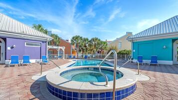 Casa, várias camas (Purple Paradise) | Piscina