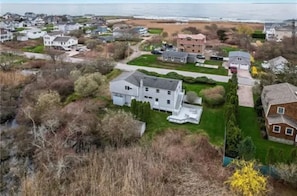 Exterior - Ocean view cottage in Green Hill 3BR 2 BA (South Kingstown)