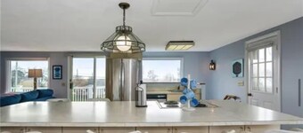 Ocean view cottage in Green Hill 3BR 2 BA