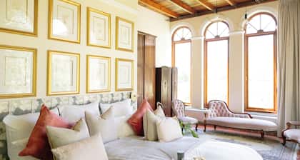 Manor House at La Roche Estate - Franschhoek