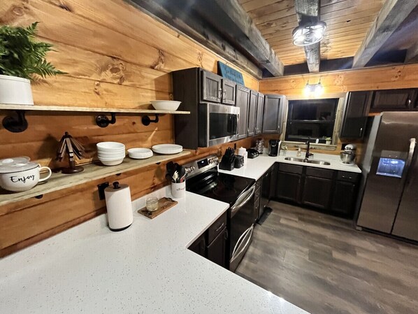 Fridge, microwave, stovetop, dishwasher