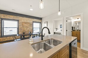 2 Schlafzimmer, Bügeleisen/Bügelbrett, kostenloses WLAN, Bettwäsche