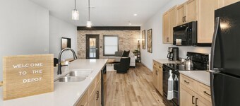 Chic Condo in the Beautiful Rail District!