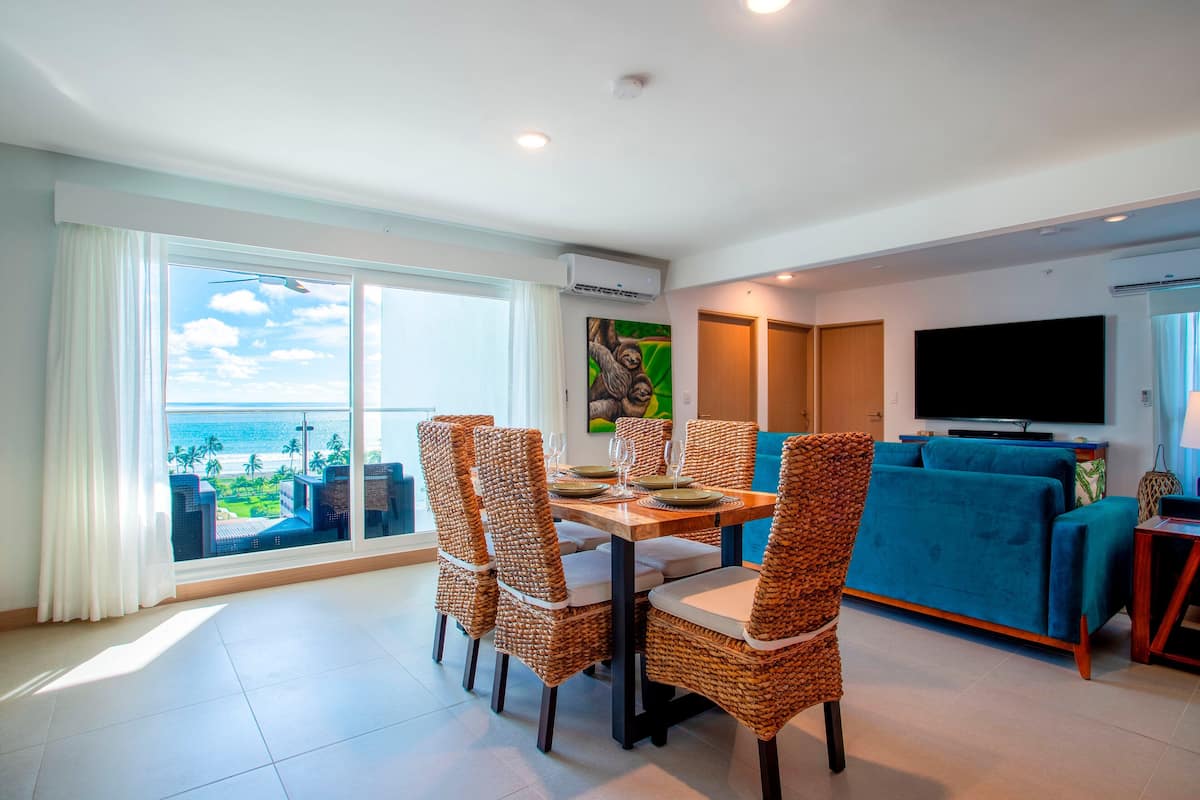 Condo, Multiple Beds, Balcony, Ocean View (Viva Jaco Viva Jaco 12-07B) | Dining