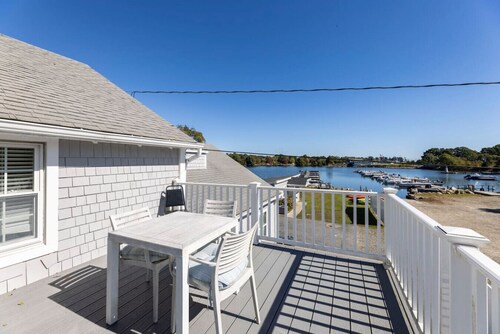 Noank Tranquil Waterfront