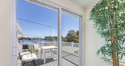 Tranquil Waterfront in Groton