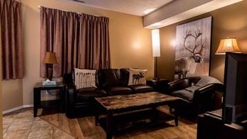 Apartemen, 2 kamar tidur | Ruang keluarga