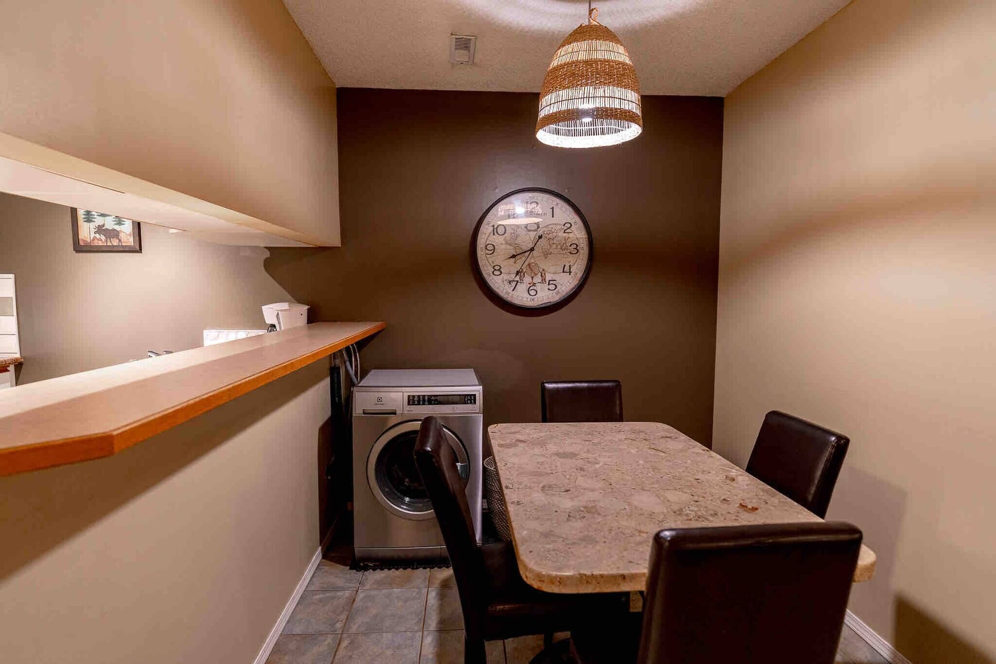 Appartement, 2 chambres | Salle à manger