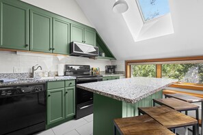 Microwave, oven, stovetop, dishwasher