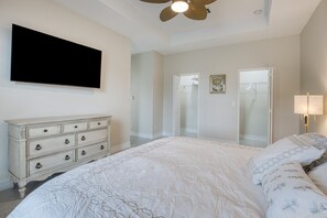 4 chambres, fer et planche à repasser, Wi-Fi, draps fournis