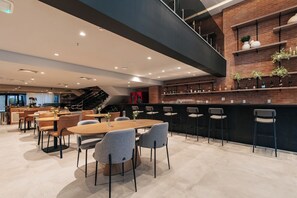 Bar (on property) - WTC Goiânia Stay & Hotel by Atlantica (Goiânia)