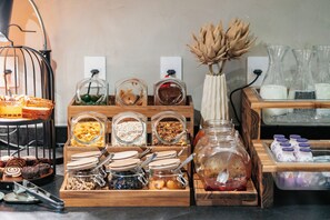Ilmainen päivittäinen buffetaamiainen