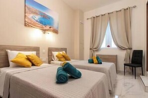 2 bedrooms, iron/ironing board, free WiFi